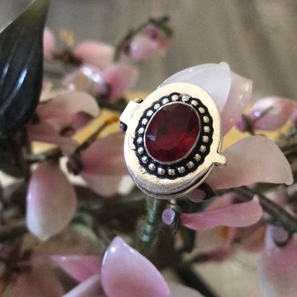 Vintage Jewelry - Vintage 925 faced Mozambique garnet poison ring